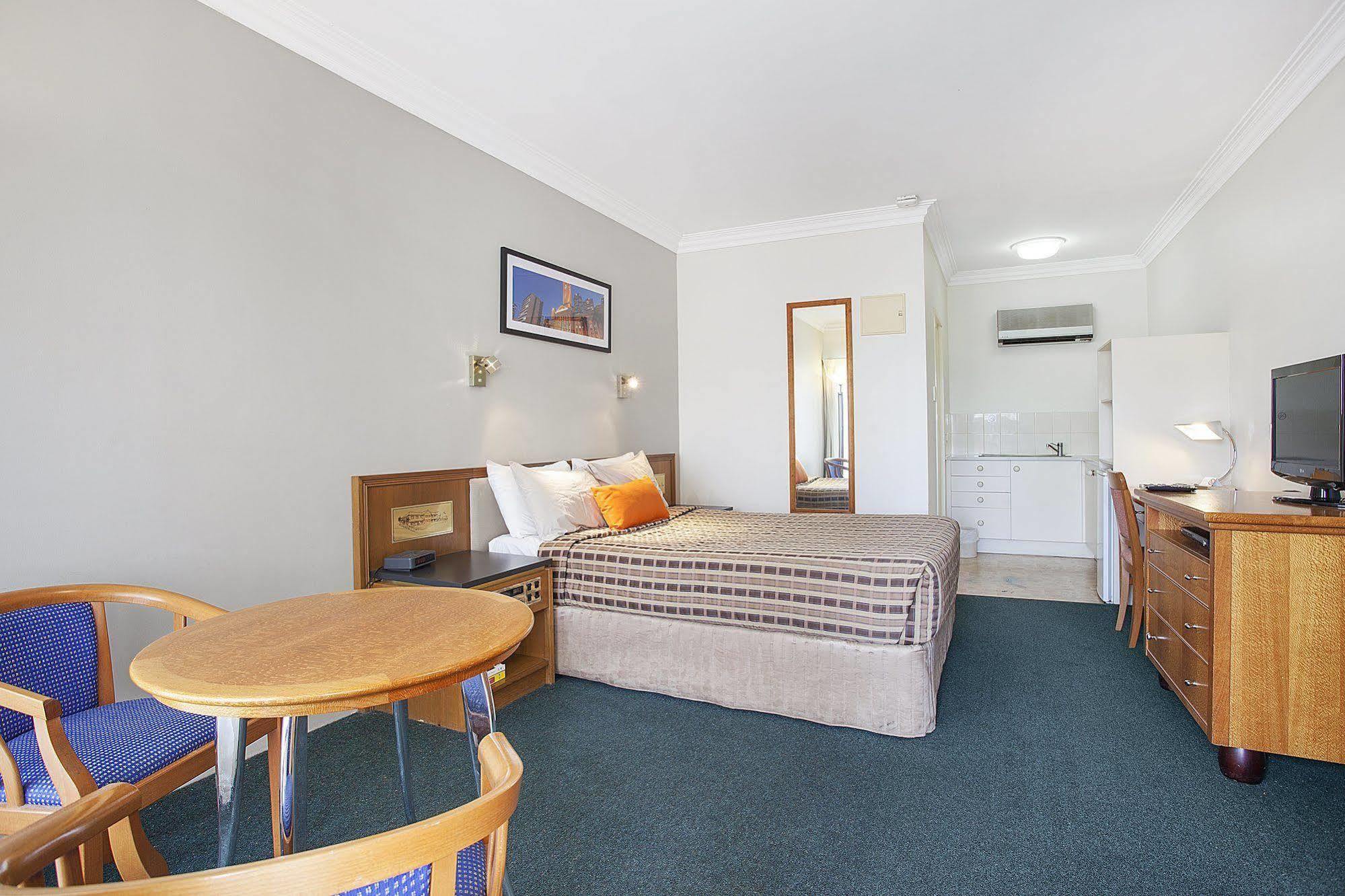 Coopers Colonial Motel Brisbane Exterior photo